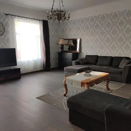 Chelsea Roosi 11 * Pärnu