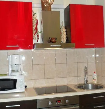 Chelsea Roosi 11 * Pärnu