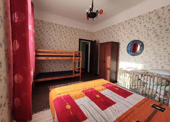 Chelsea Roosi 11 * 페르누